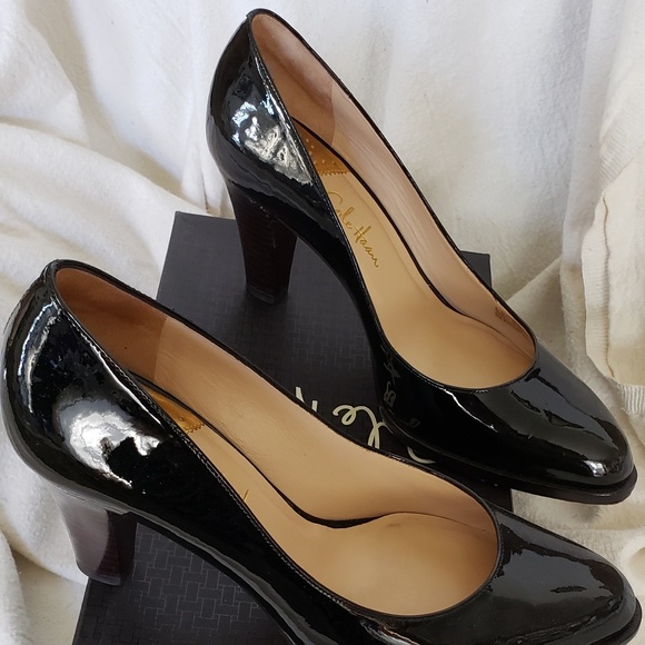 Heels - Picture 2 of 4